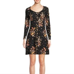 NWT No Boundaries Long Sleeve Faux Button Floral Dress